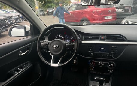 KIA Rio IV, 2018 год, 1 299 000 рублей, 8 фотография