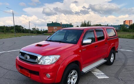 Toyota Hilux VII, 2011 год, 1 780 000 рублей, 2 фотография