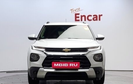 Chevrolet TrailBlazer, 2021 год, 1 840 000 рублей, 3 фотография