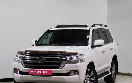 Toyota Land Cruiser 200, 2016 год, 6 600 000 рублей, 2 фотография