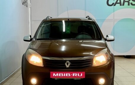 Renault Sandero I, 2013 год, 751 000 рублей, 2 фотография