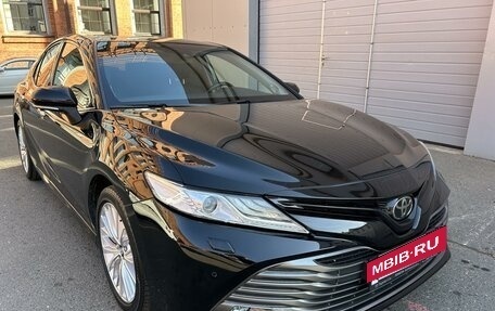 Toyota Camry, 2018 год, 3 100 000 рублей, 21 фотография