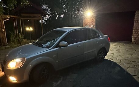 KIA Rio II, 2011 год, 530 000 рублей, 2 фотография