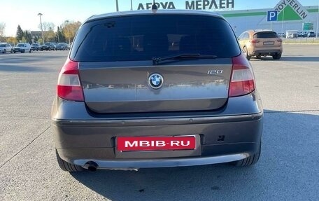 BMW 1 серия, 2005 год, 800 000 рублей, 3 фотография