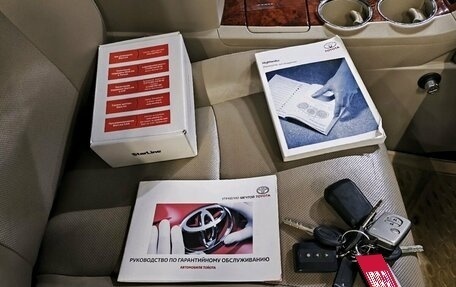 Toyota Highlander III, 2012 год, 2 229 000 рублей, 25 фотография