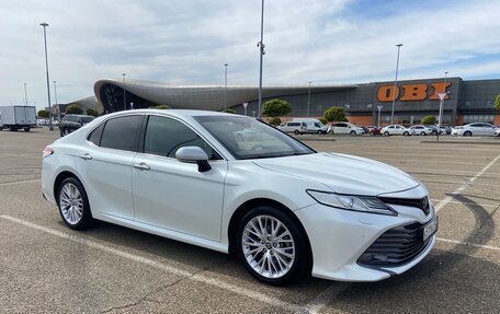 Toyota Camry, 2018 год, 3 050 000 рублей, 3 фотография