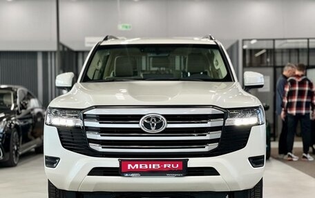 Toyota Land Cruiser, 2023 год, 13 000 000 рублей, 5 фотография