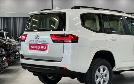 Toyota Land Cruiser, 2023 год, 13 000 000 рублей, 8 фотография