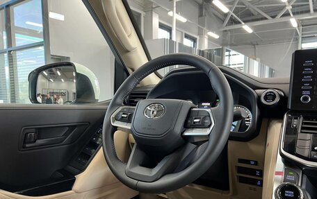 Toyota Land Cruiser, 2023 год, 13 000 000 рублей, 26 фотография