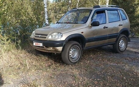 Chevrolet Niva I рестайлинг, 2006 год, 240 000 рублей, 2 фотография