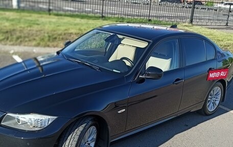 BMW 3 серия, 2011 год, 2 300 000 рублей, 28 фотография