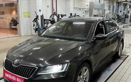 Skoda Superb III рестайлинг, 2018 год, 2 250 000 рублей, 1 фотография