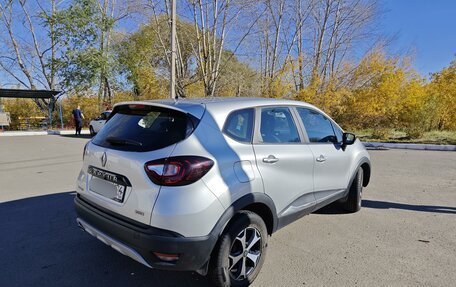 Renault Kaptur I рестайлинг, 2018 год, 1 875 000 рублей, 4 фотография