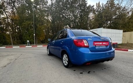 KIA Rio II, 2011 год, 650 000 рублей, 4 фотография