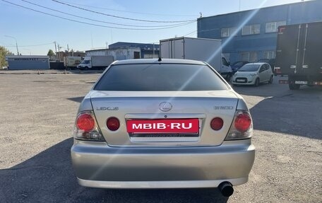 Lexus IS II рестайлинг 2, 2002 год, 850 000 рублей, 4 фотография