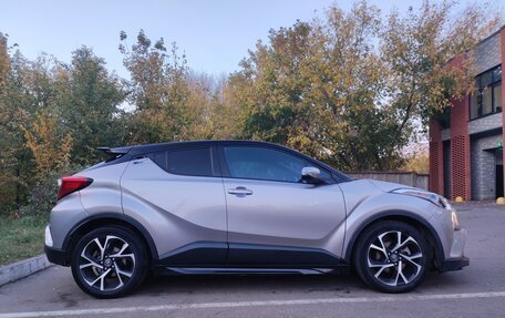 Toyota C-HR I рестайлинг, 2017 год, 2 250 000 рублей, 3 фотография