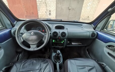 Renault Kangoo II рестайлинг, 2000 год, 370 000 рублей, 19 фотография