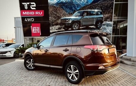 Toyota RAV4, 2017 год, 2 850 000 рублей, 2 фотография