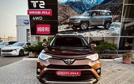 Toyota RAV4, 2017 год, 2 850 000 рублей, 3 фотография