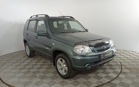 Chevrolet Niva I рестайлинг, 2015 год, 643 000 рублей, 3 фотография