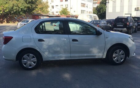 Renault Logan II, 2017 год, 610 000 рублей, 5 фотография