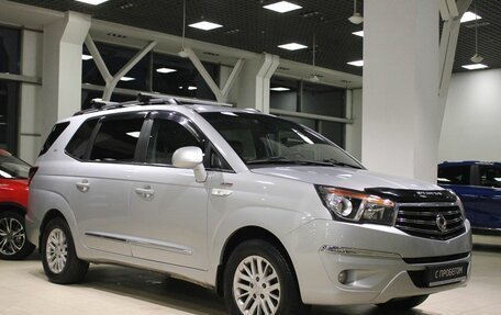 SsangYong Stavic, 2014 год, 1 725 000 рублей, 3 фотография