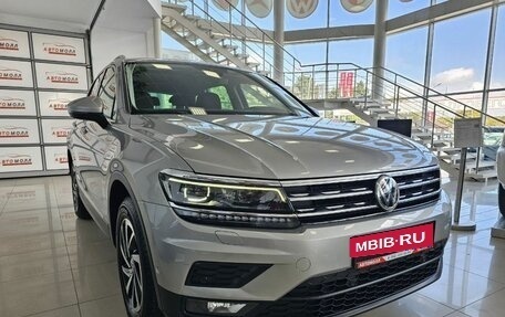 Volkswagen Tiguan II, 2019 год, 2 795 000 рублей, 7 фотография