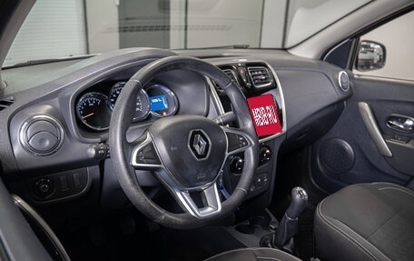 Renault Logan II, 2018 год, 1 120 000 рублей, 12 фотография