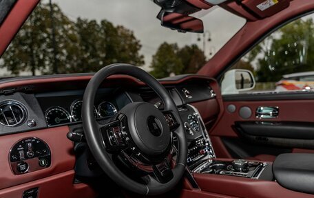 Rolls-Royce Cullinan, 2020 год, 40 000 000 рублей, 10 фотография