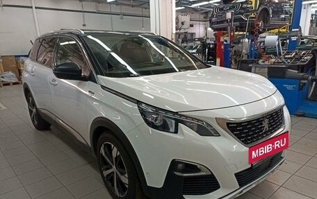 Peugeot 5008 II, 2018 год, 2 187 000 рублей, 3 фотография