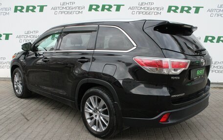 Toyota Highlander III, 2014 год, 2 699 000 рублей, 4 фотография