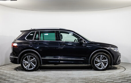 Volkswagen Tiguan II, 2021 год, 3 814 000 рублей, 4 фотография