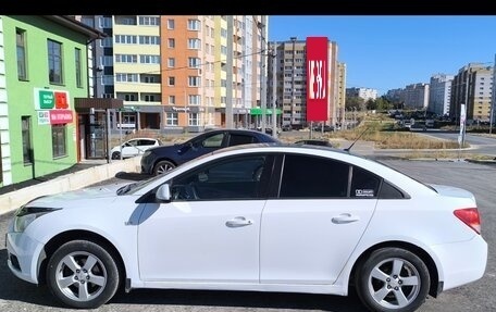 Chevrolet Cruze II, 2011 год, 700 000 рублей, 8 фотография