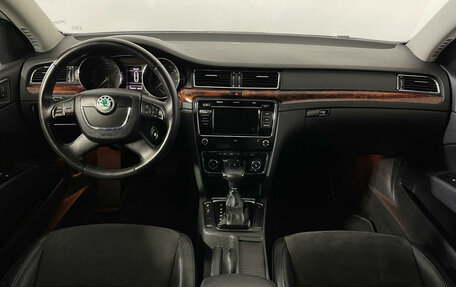 Skoda Superb III рестайлинг, 2012 год, 1 150 000 рублей, 12 фотография