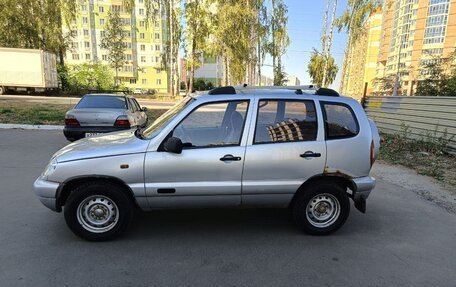 Chevrolet Niva I рестайлинг, 2003 год, 250 000 рублей, 2 фотография