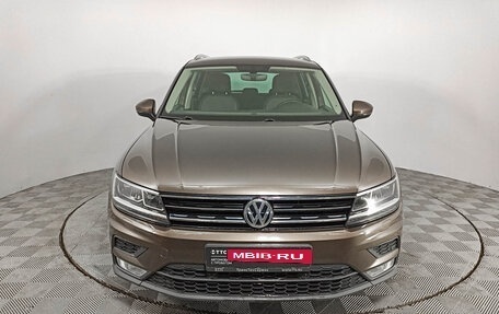 Volkswagen Tiguan II, 2017 год, 2 599 000 рублей, 2 фотография