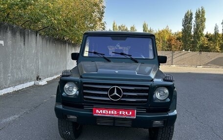 Mercedes-Benz G-Класс W463 рестайлинг _ii, 1997 год, 1 300 000 рублей, 1 фотография