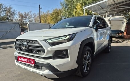 Toyota RAV4, 2023 год, 4 165 000 рублей, 5 фотография