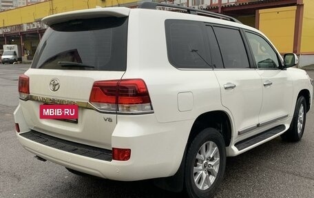 Toyota Land Cruiser 200, 2015 год, 5 850 000 рублей, 6 фотография