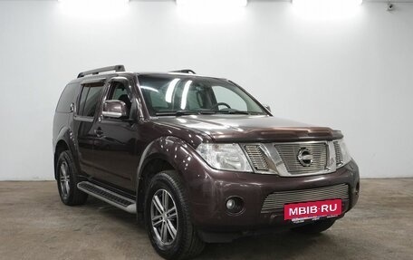 Nissan Pathfinder, 2011 год, 1 890 000 рублей, 3 фотография