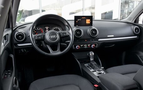 Audi A3, 2018 год, 1 999 000 рублей, 6 фотография