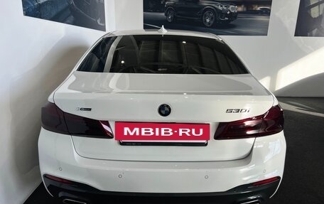 BMW 5 серия, 2019 год, 4 500 000 рублей, 5 фотография