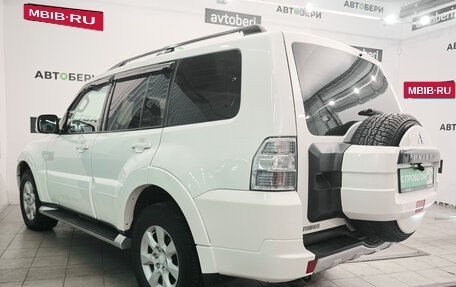 Mitsubishi Pajero IV, 2010 год, 2 009 000 рублей, 3 фотография