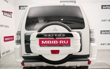 Mitsubishi Pajero IV, 2010 год, 2 009 000 рублей, 4 фотография