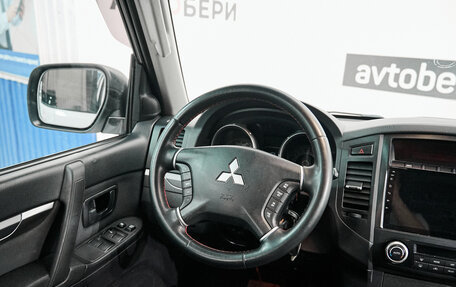 Mitsubishi Pajero IV, 2010 год, 2 009 000 рублей, 24 фотография