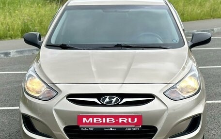 Hyundai Solaris II рестайлинг, 2012 год, 930 000 рублей, 5 фотография