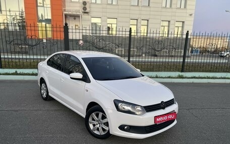 Volkswagen Polo VI (EU Market), 2011 год, 950 000 рублей, 1 фотография