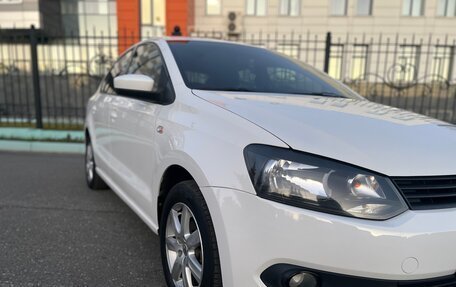 Volkswagen Polo VI (EU Market), 2011 год, 950 000 рублей, 10 фотография