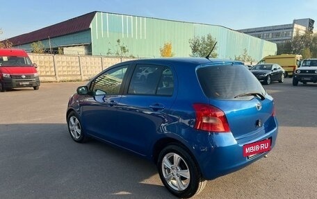 Toyota Yaris III рестайлинг, 2006 год, 700 000 рублей, 14 фотография