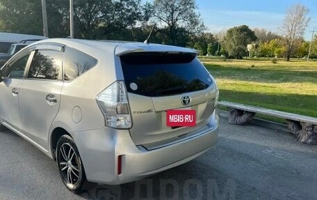 Toyota Prius Alpha I (ZVW40/41), 2013 год, 1 150 000 рублей, 6 фотография